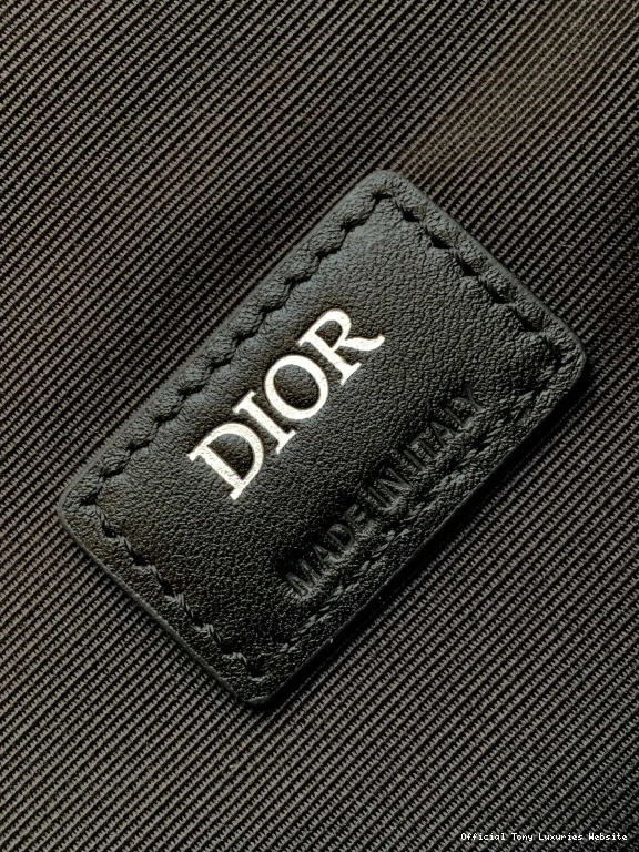 Tony Luxuries diro The Bag Sling Hit Road 0723